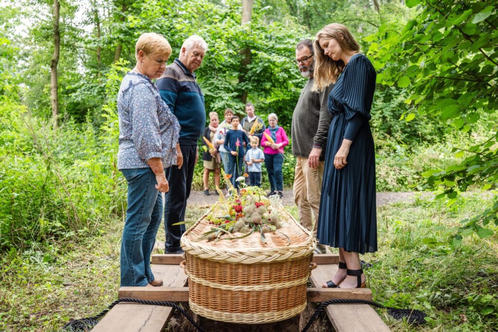 Vijf redenen om te kiezen voor een laatste rustplaats in de natuur