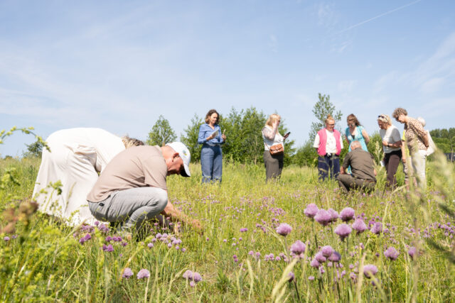 Natuurgidsen op natuurbegraafplaatsen van Waarde